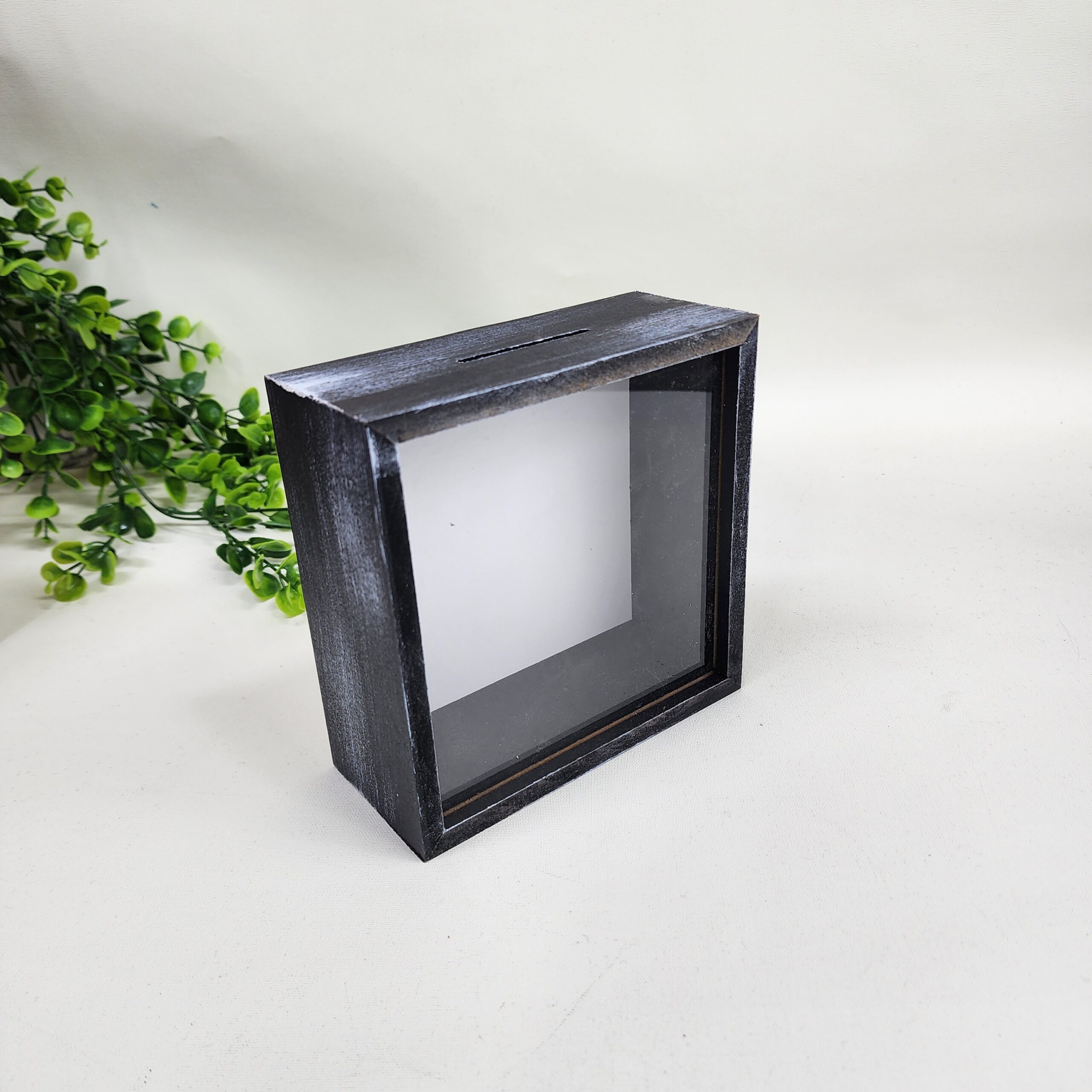 Kişiselleştirilebilir Ön Yüzü Pleksi Ahşap Hazneli Siyah Kumbara