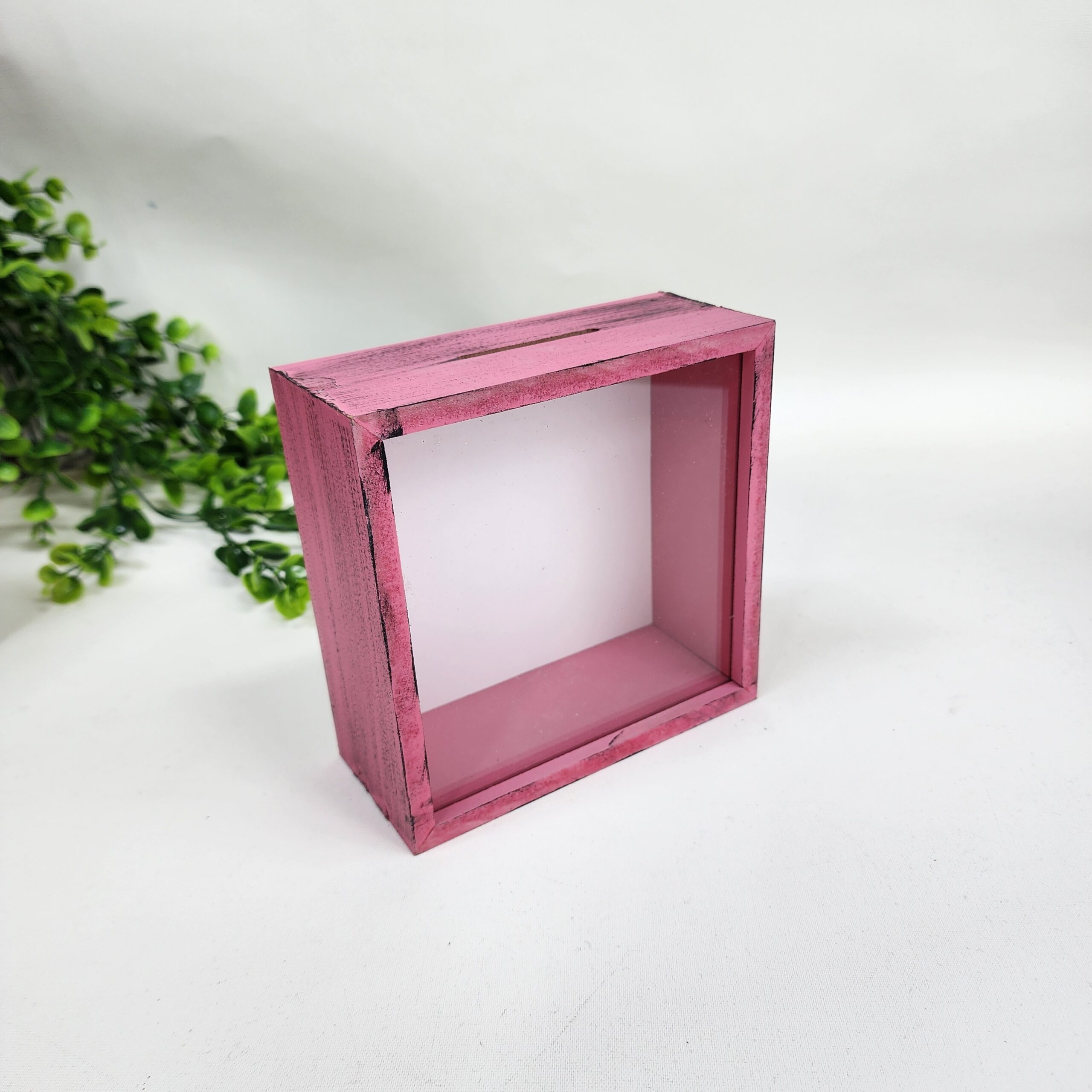 Kişiselleştirilebilir Ön Yüzü Pleksi Ahşap Hazneli Pembe Kumbara